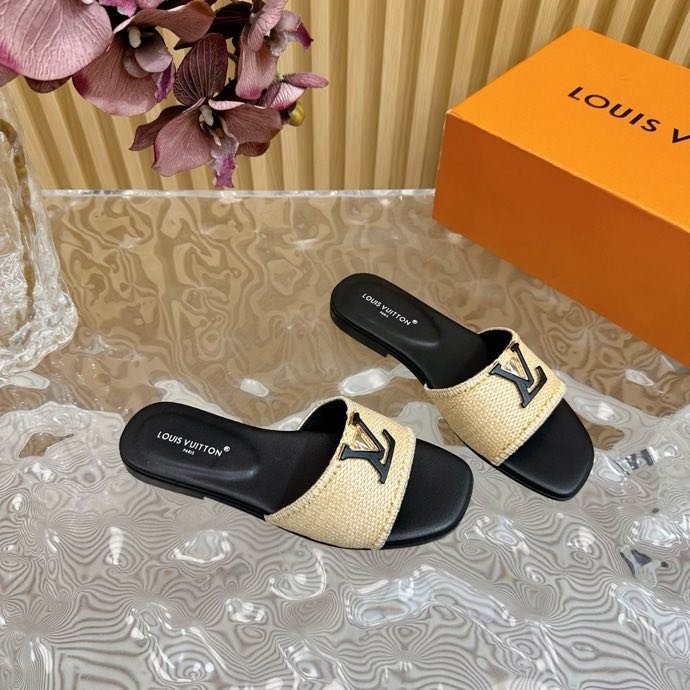 Шлепанцы фото 7