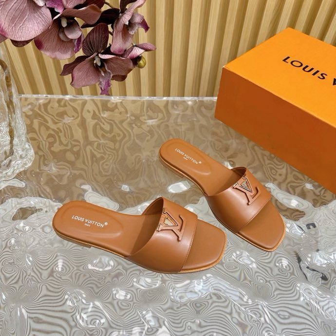 Шлепанцы фото 8