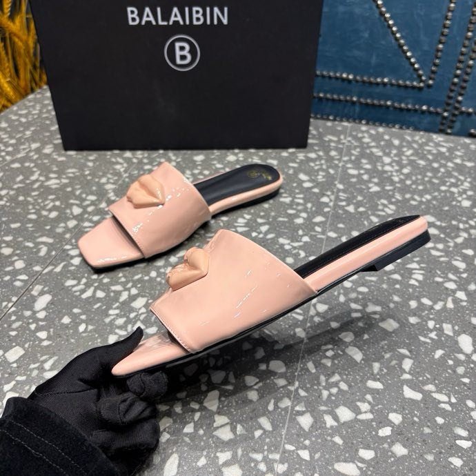 Шлепанцы фото 8