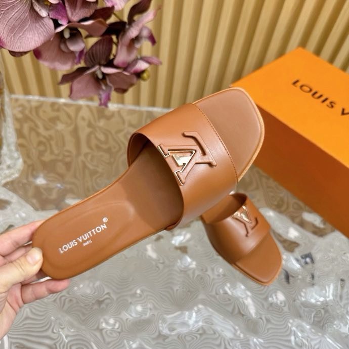 Шлепанцы фото 9