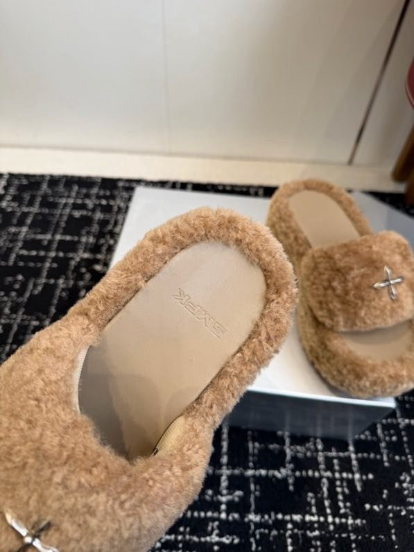 Шлепки на платформе меховые фото 5