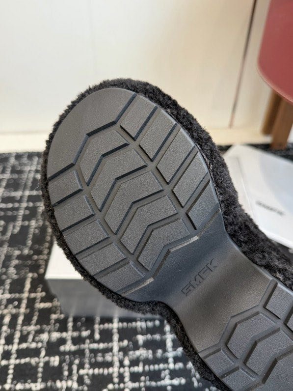 Шльопанці на платформі хутряні фото 8