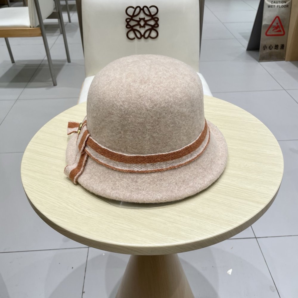Hat woolen фото 2