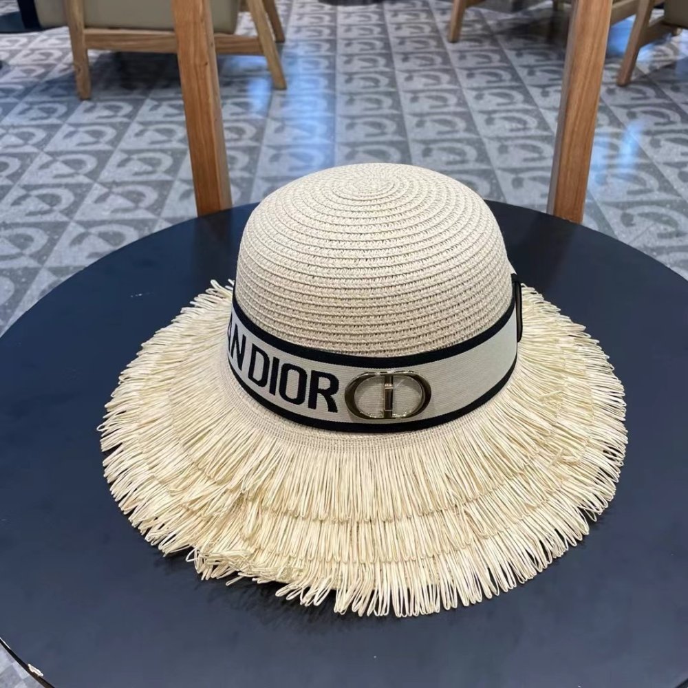 Hat thatch