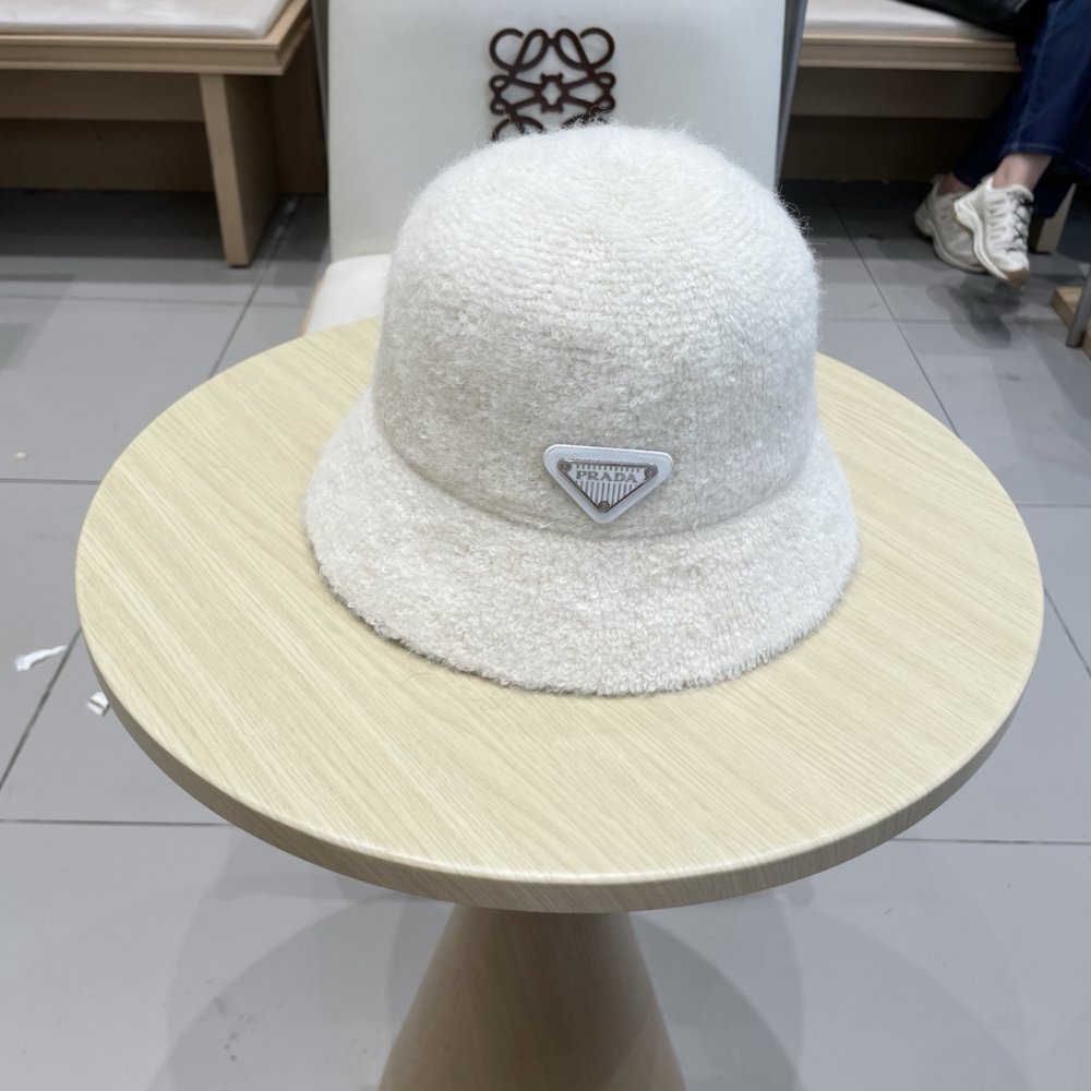 Шляпа зимняя