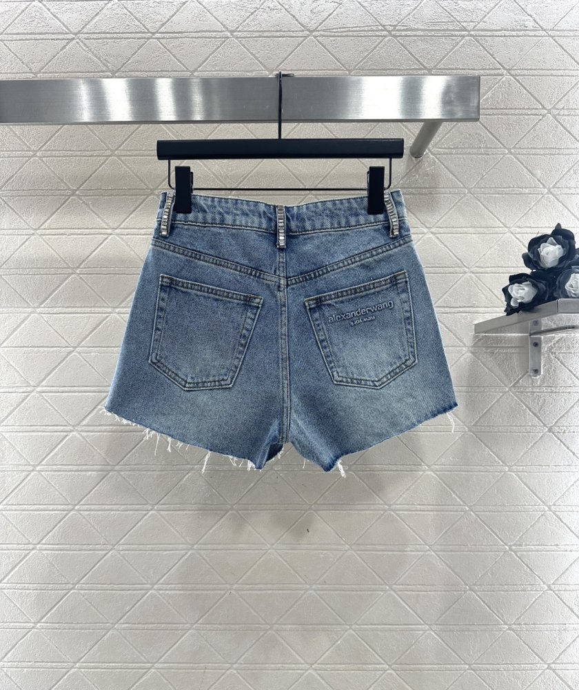 Шорты джинсовые женские фото 2