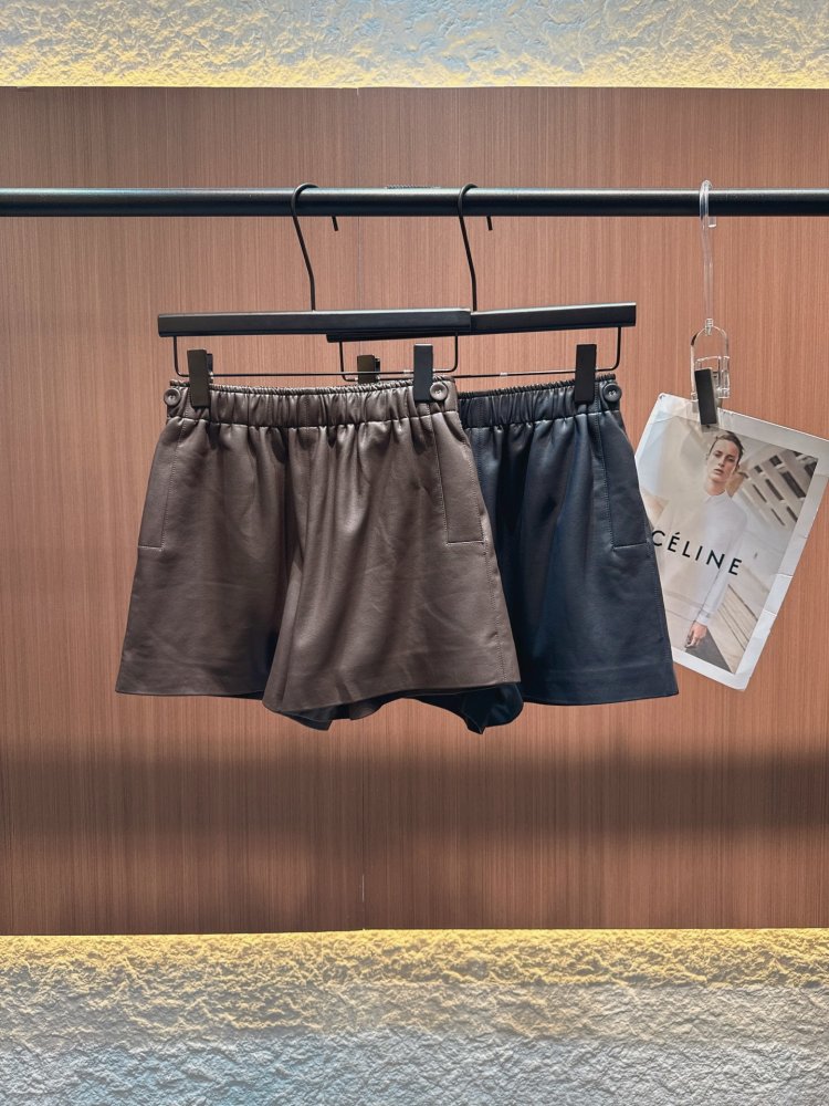 Shorts leather women's