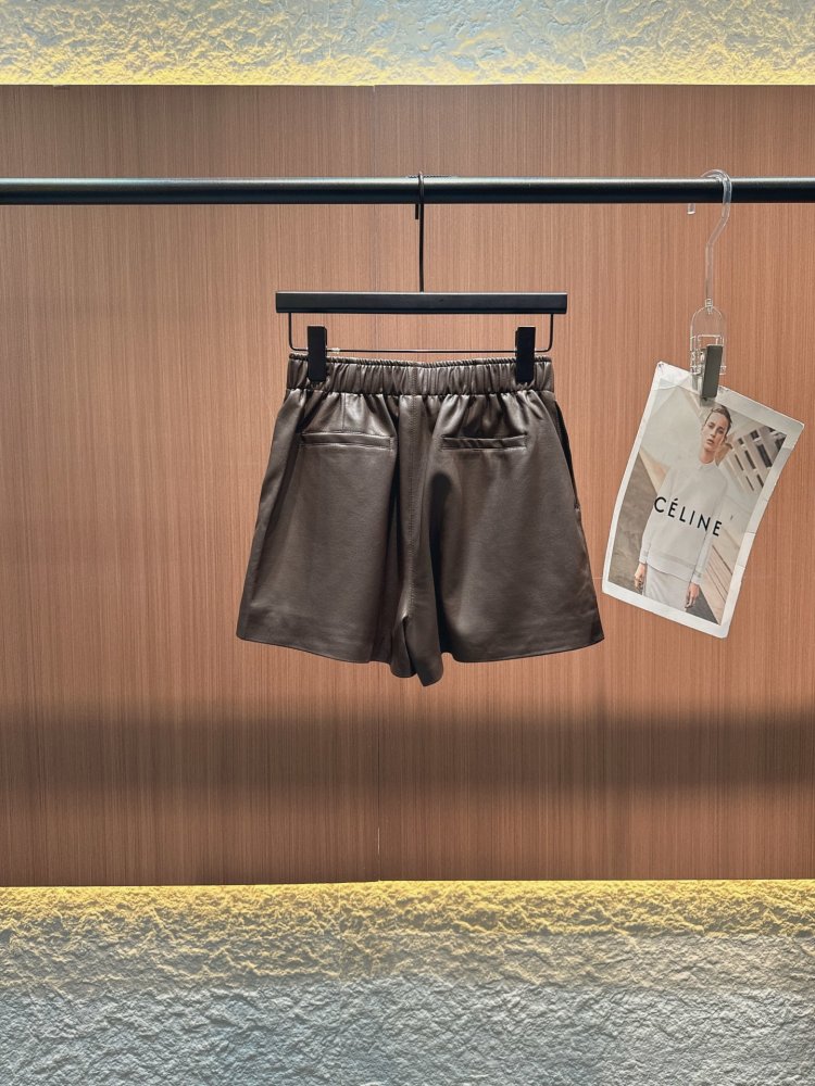 Shorts leather women's фото 5