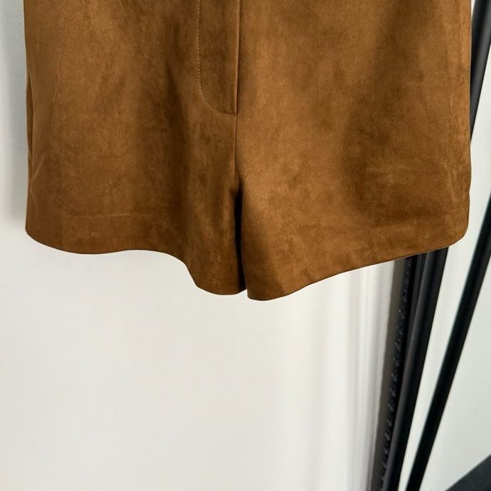 Шорти шкіряні жіночий фото 4