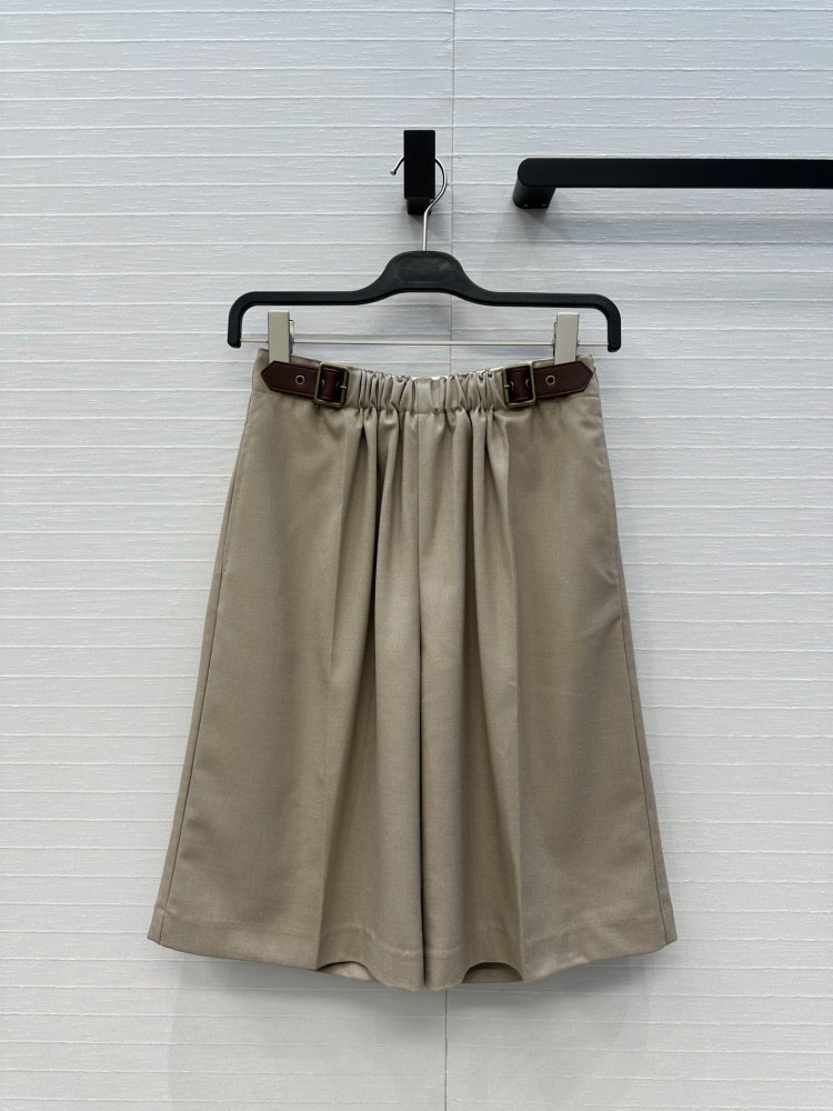 Шорты женские с пряжкой на ремне