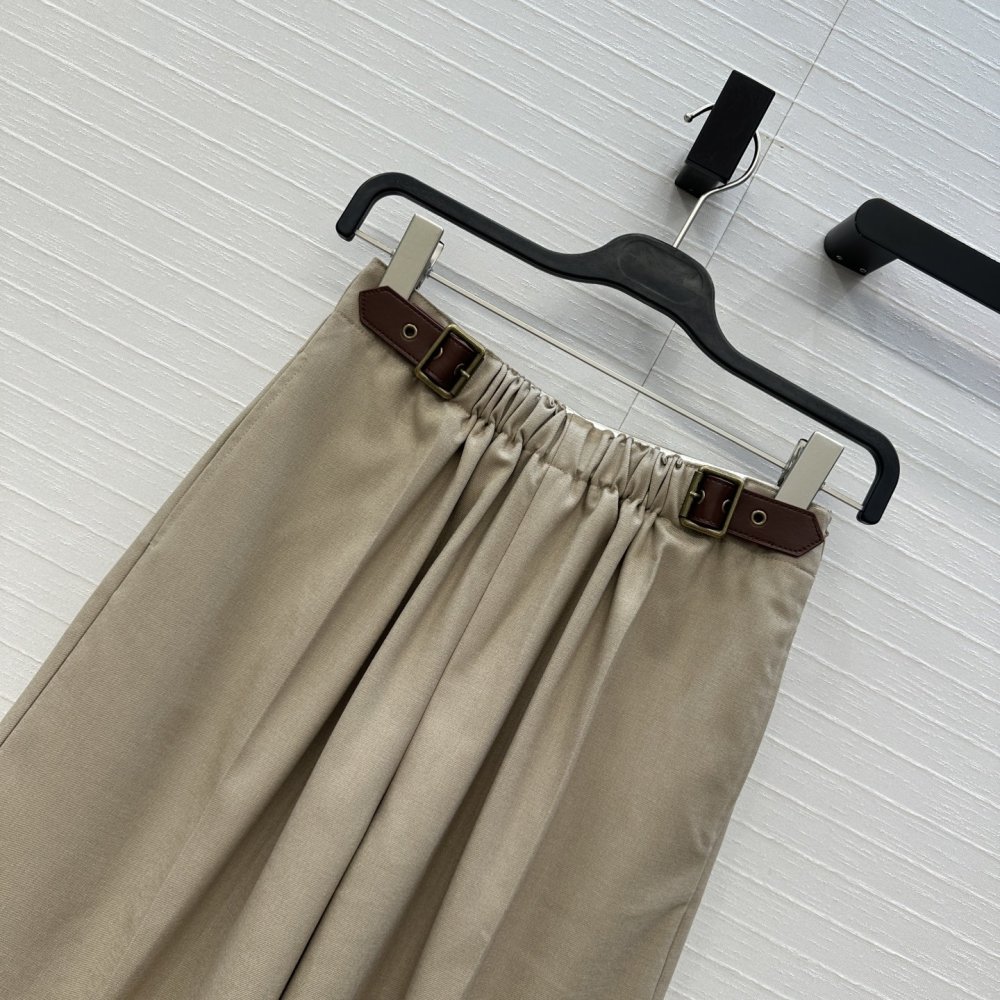 Шорты женские с пряжкой на ремне фото 2