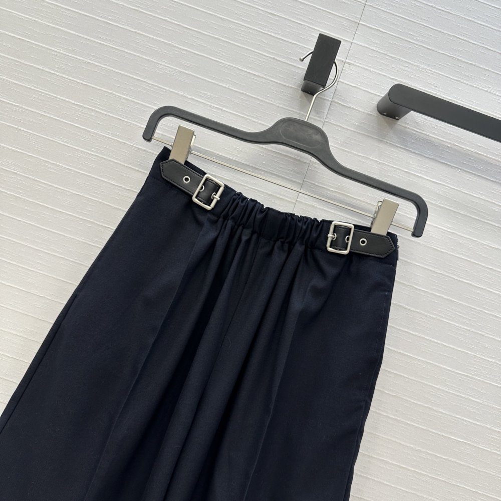 Шорты женские с пряжкой на ремне фото 2