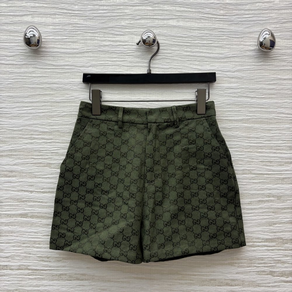 Шорты женские