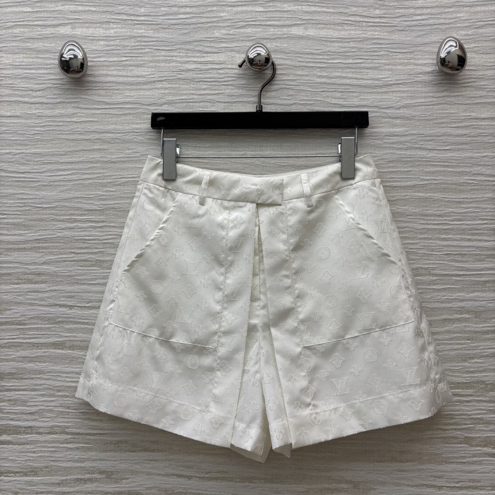 Шорты женские