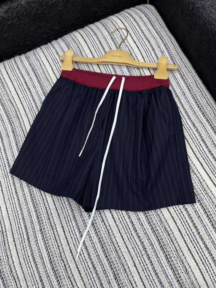 Шорты женские