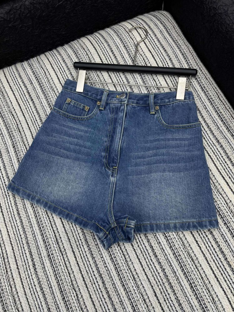 Shorts women's