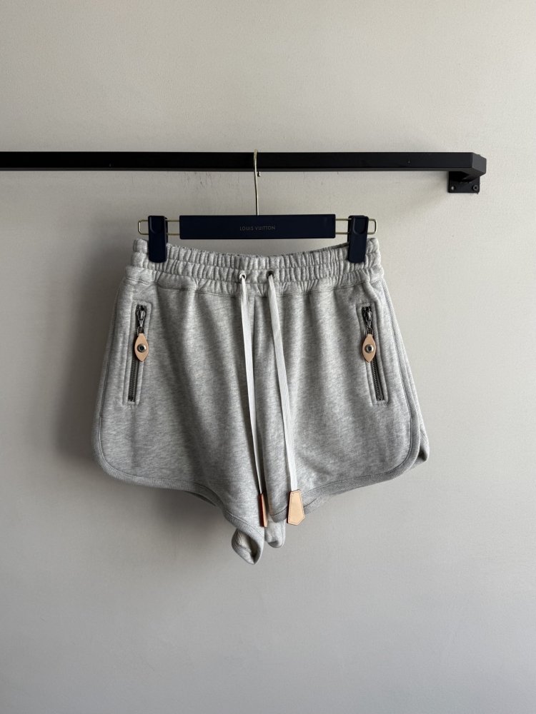 Шорты женские