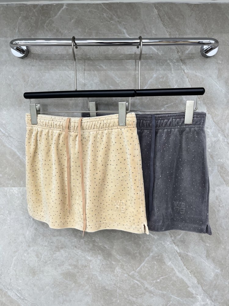 Шорты женские