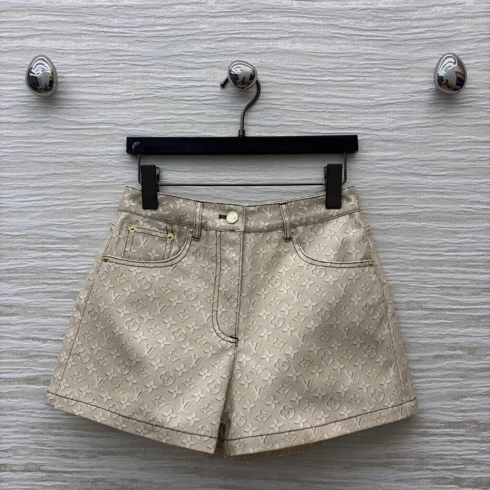 Шорты женские