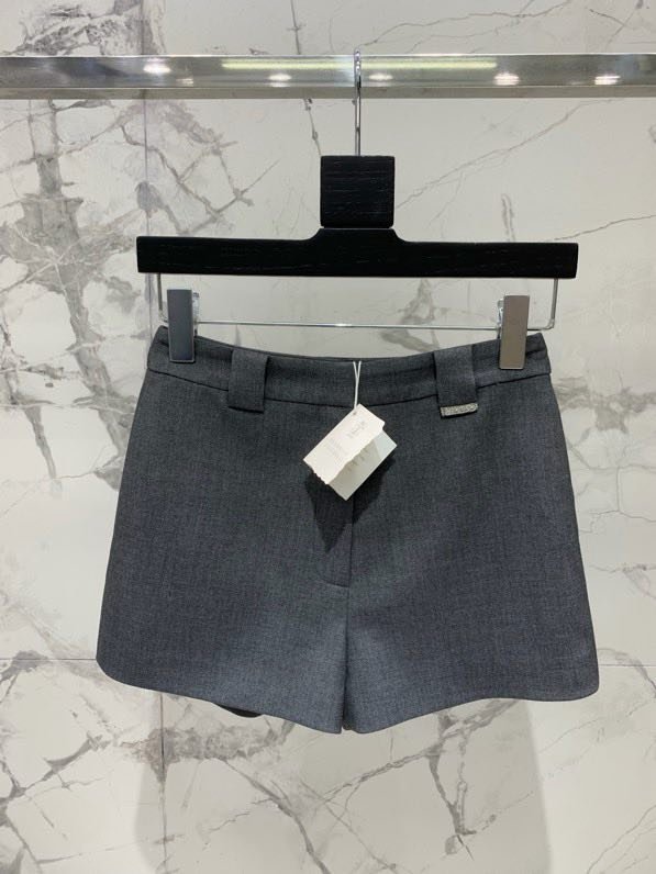 Шорты женские