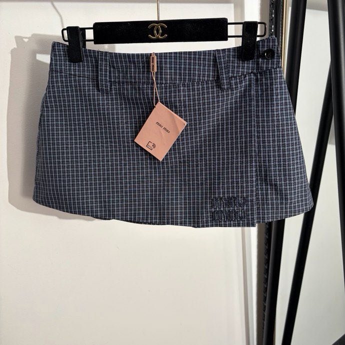 Shorts women's