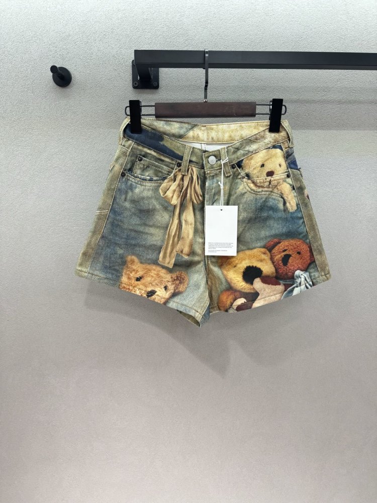 Шорты женские
