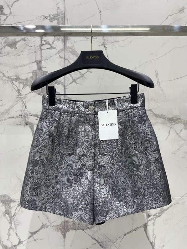 Shorts women's фото 6