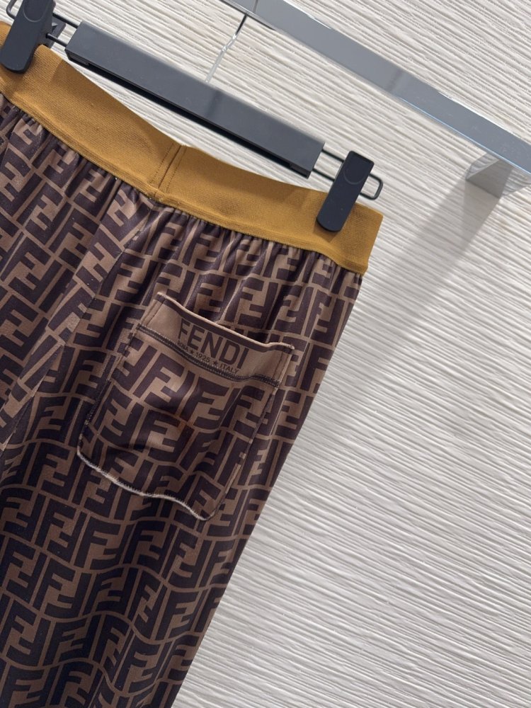 Штаны женские фото 7