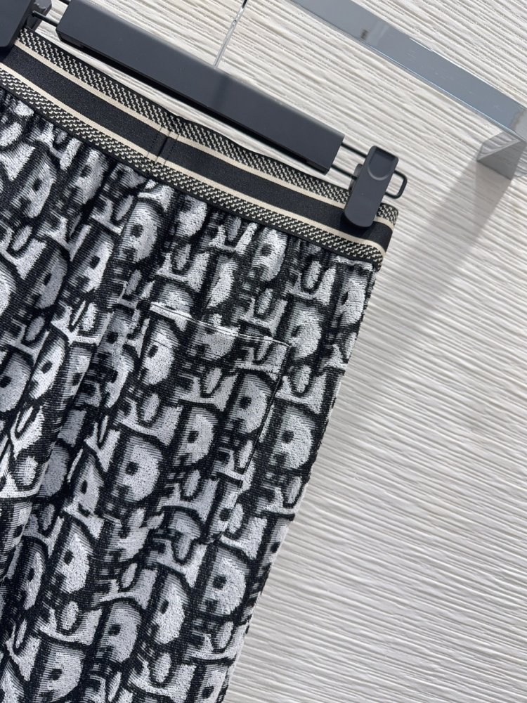 Штаны женские фото 7