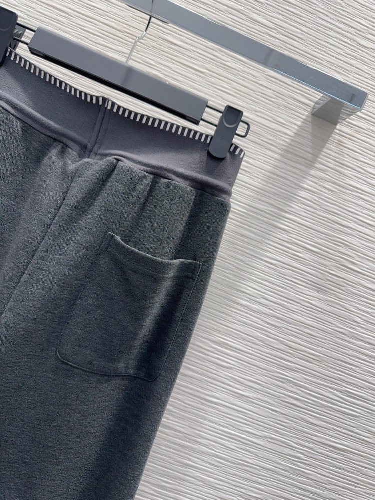 Штаны женские фото 7