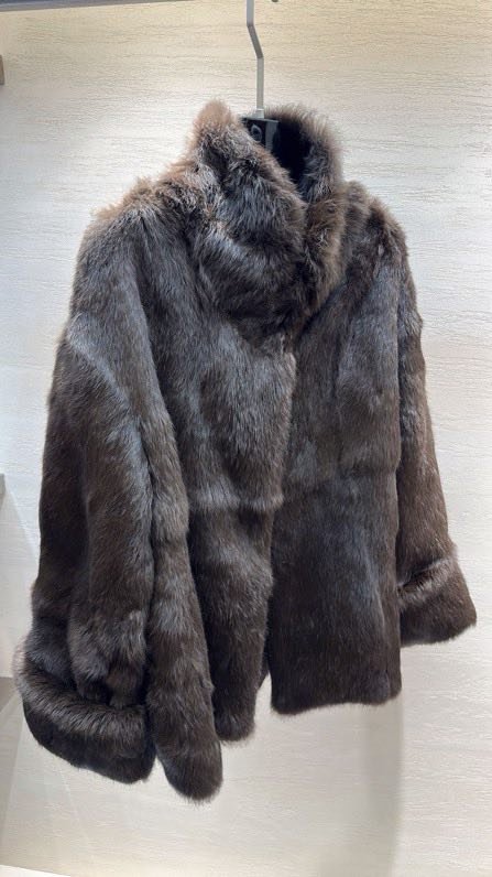 Шуба из кроличьего меха фото 5
