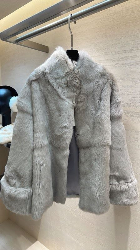 Шуба из кроличьего меха фото 5