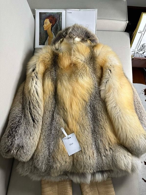 Шуба з лисячого хутра фото 2