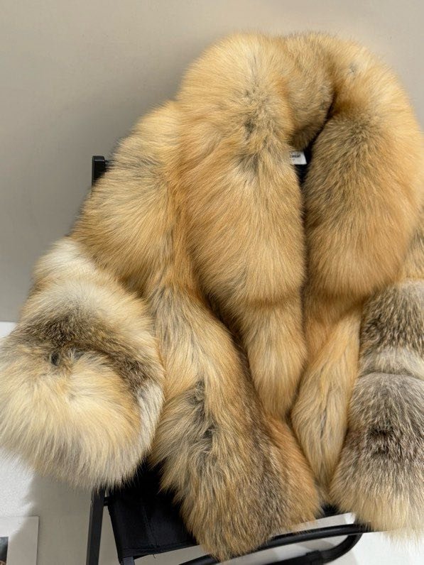Fur coat of fox fur фото 4