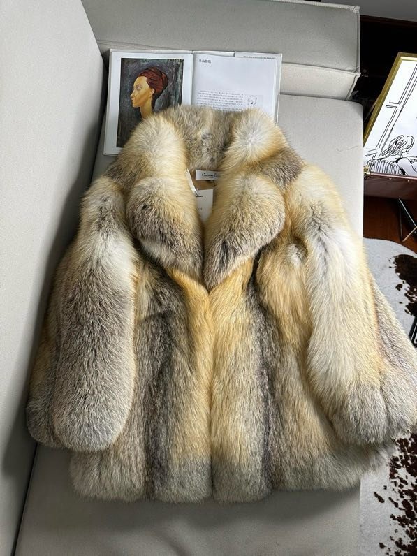 Шуба з лисячого хутра фото 5