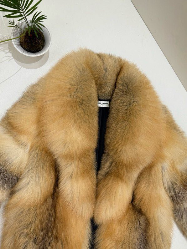 Fur coat of fox fur фото 6
