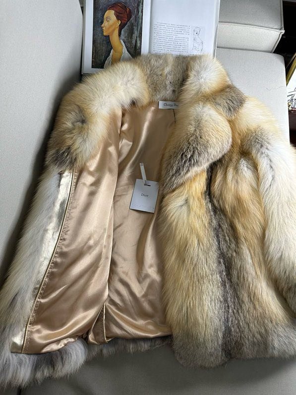 Шуба з лисячого хутра фото 8