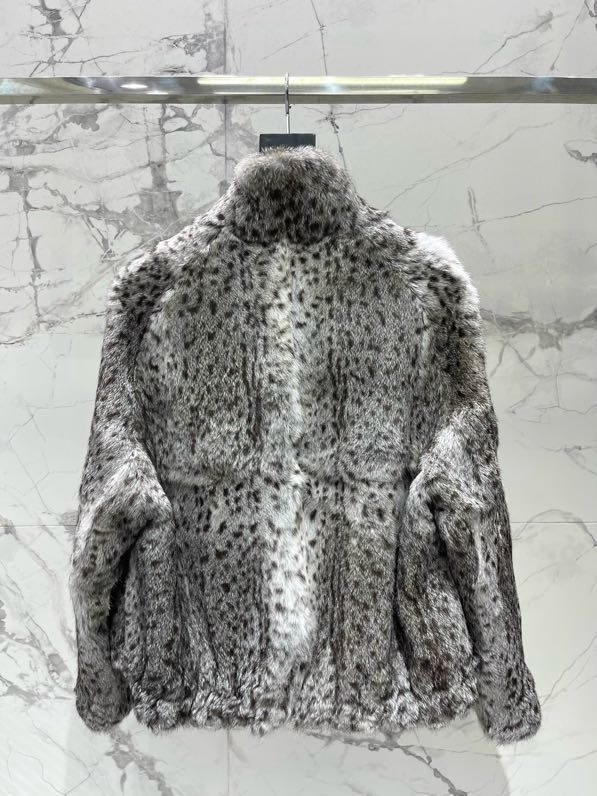 Шуба з хутра кролика з високим коміром і леопардовым візерунком фото 4
