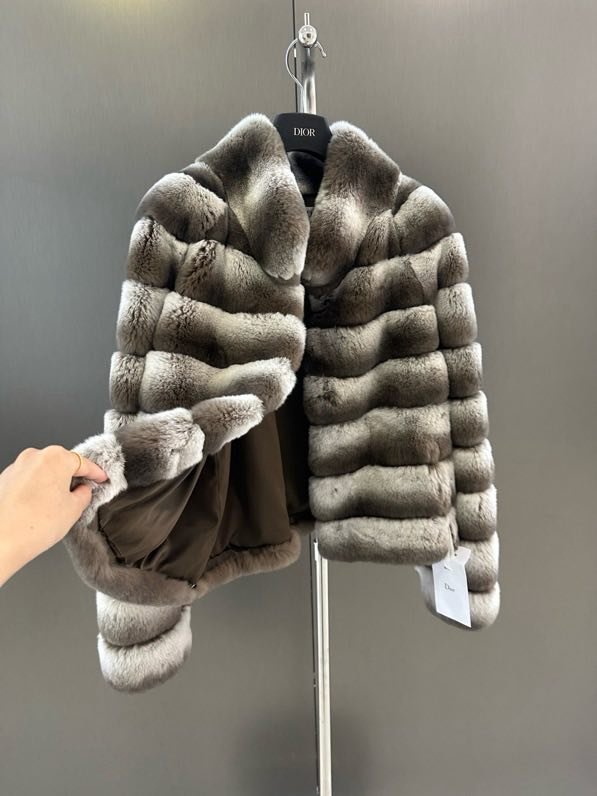 Шуба з хутра кролика фото 2