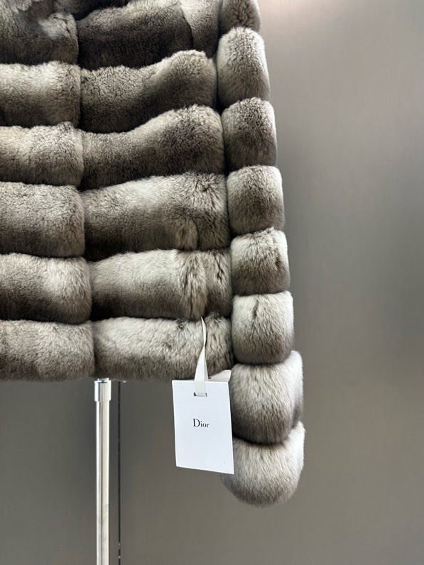 Шуба з хутра кролика фото 6