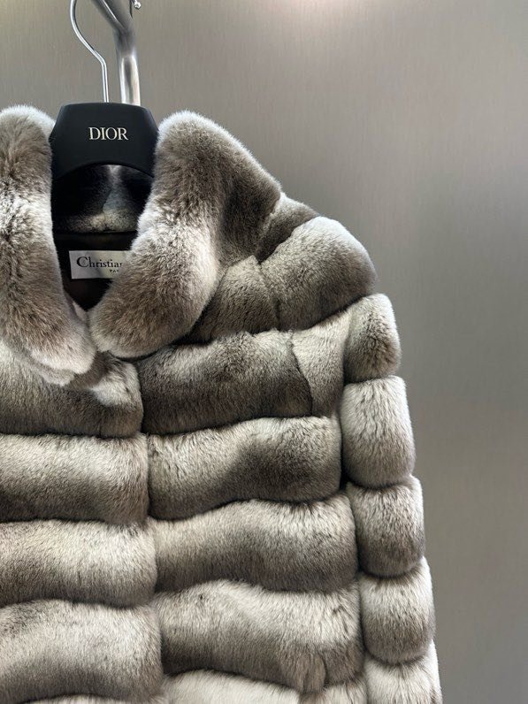 Шуба з хутра кролика фото 9