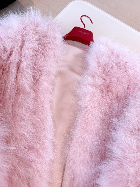 Шуба розовая из страусиных перьев фото 7