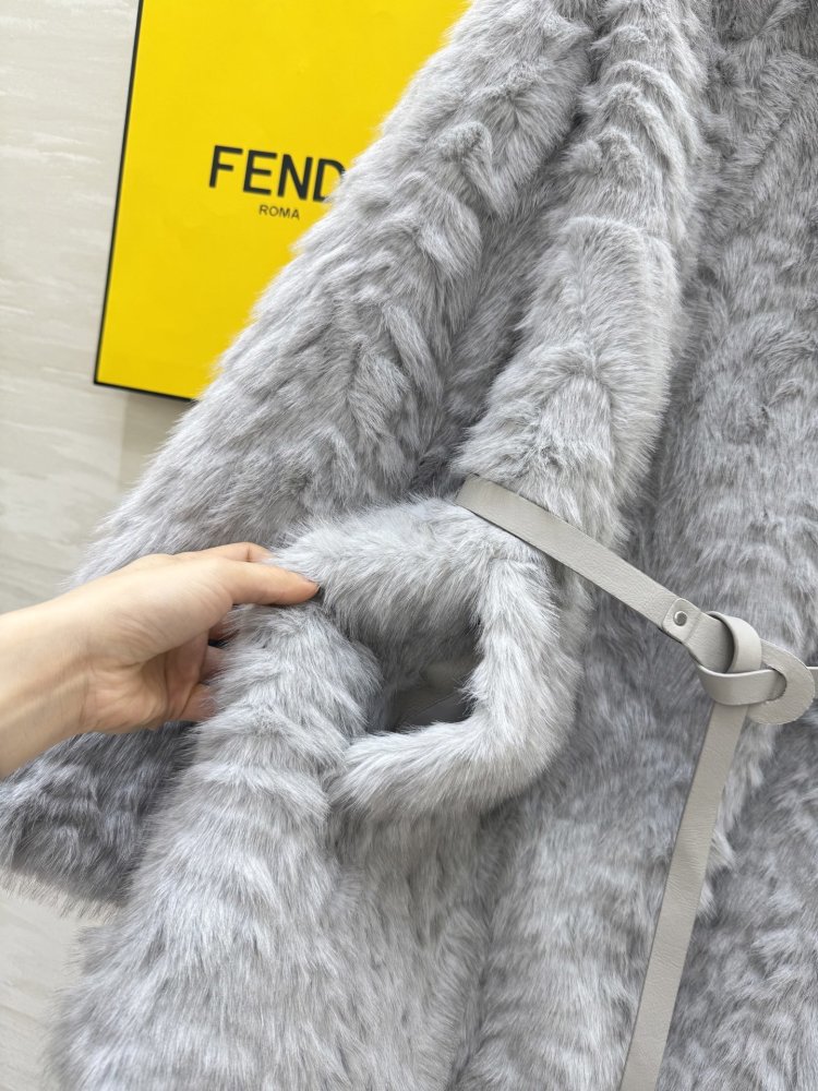 Шуба женская фото 3