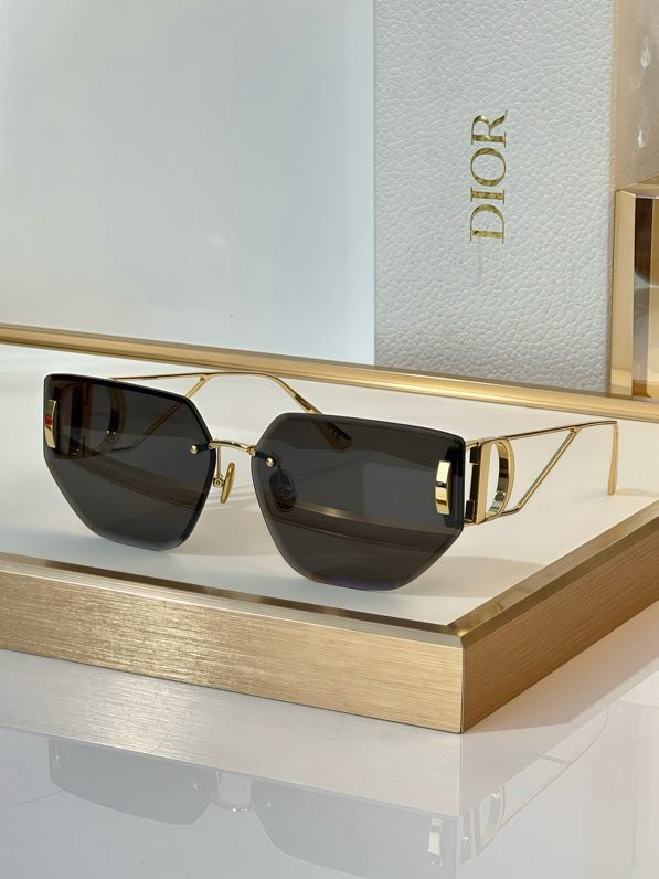 Солнцезащитные очки 30MONTAIGNE B3U фото 6