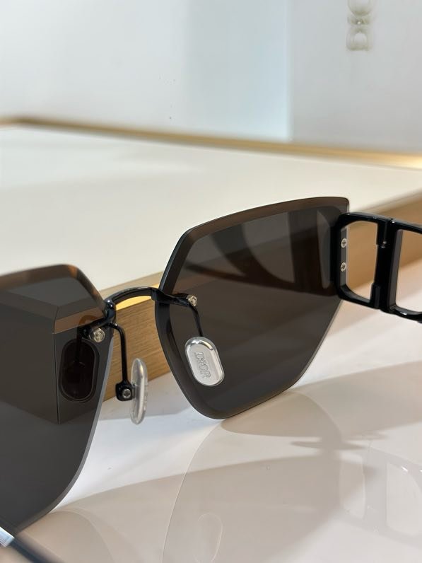 Солнцезащитные очки 30MONTAIGNE B3U фото 7