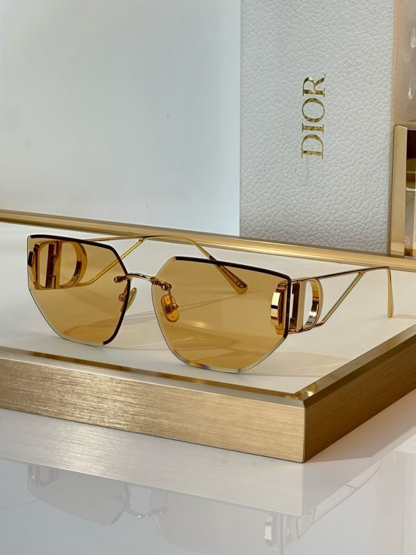 Солнцезащитные очки 30MONTAIGNE B3U фото 8