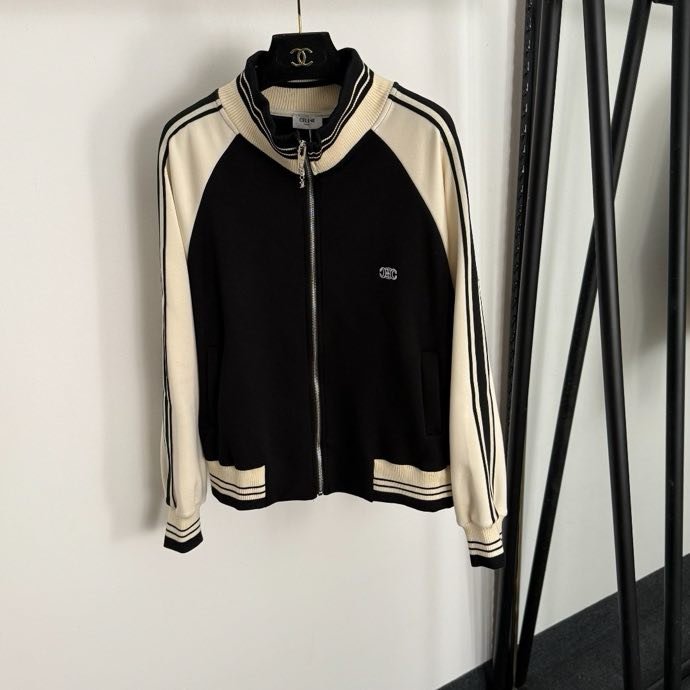 Sports costume Celin фото 9