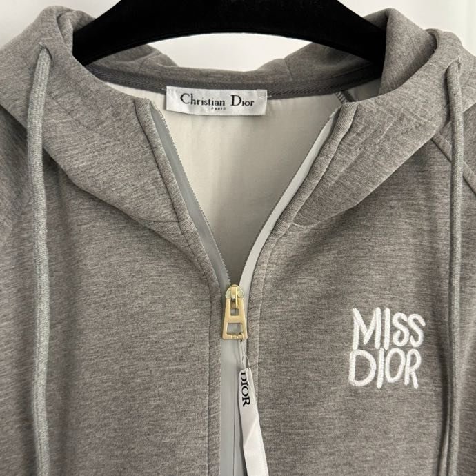 Спортивный костюм женский фото 10