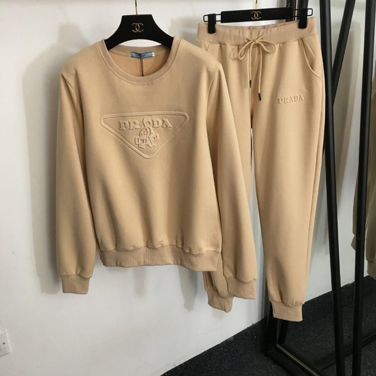 Спортивный костюм женский фото 2