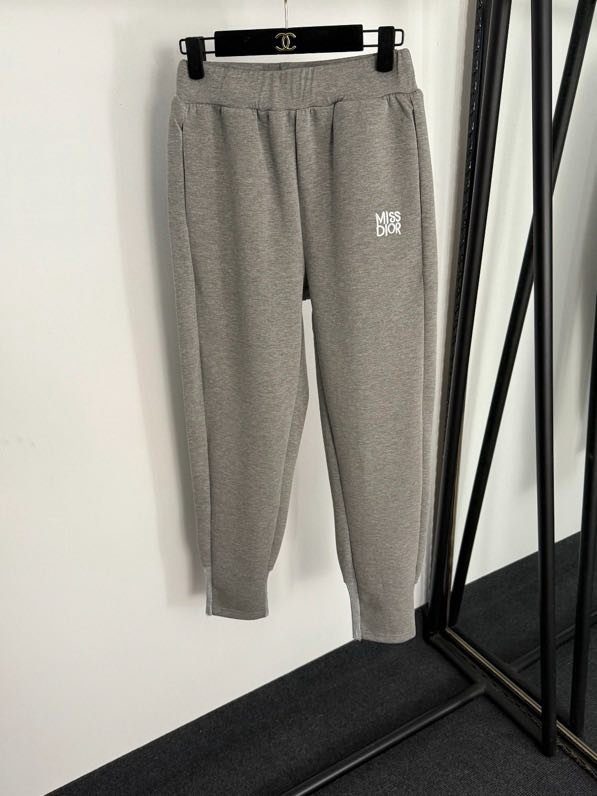 Спортивный костюм женский фото 4